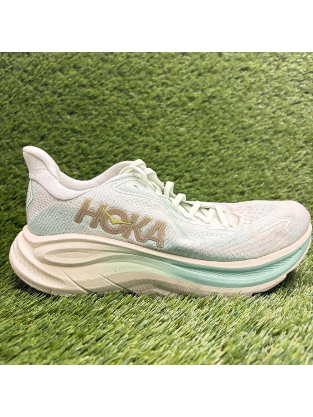 Hoka One One Clifton 10 Womens Size 8.5 Green Athletic Running Shoes Sneakers